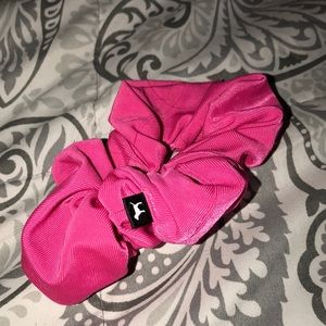 Victoria’s scrunchie